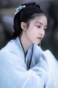 月光暗涌潮汐落无广告