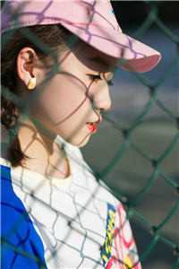 畅销书籍强势重生：夫人你马甲掉了