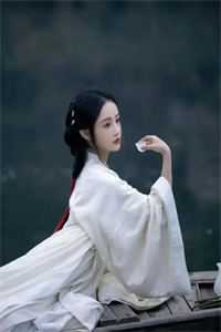 相亲闪婚后，霸总秒变宠妻狂魔全章节