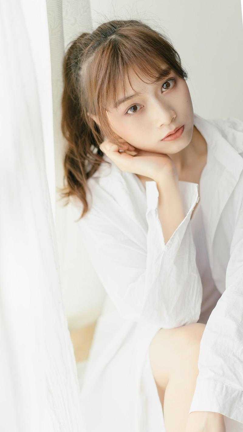 穿成女主白月光