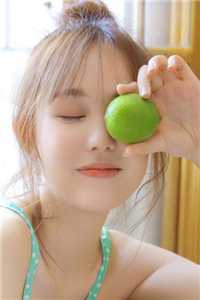 我真切伴她看过流萤的小说