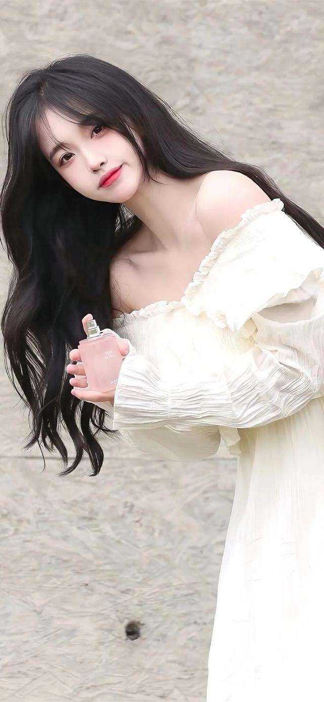 深情为祭，爱成虚影：+后续+结局谢芸芸谢凡锃全文免费在线阅读完结版免费阅读